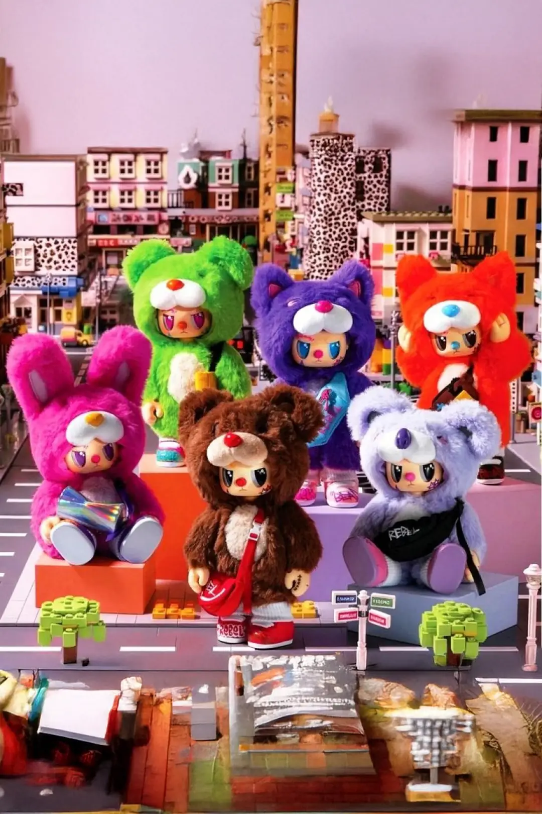 Rebel Bear Pozlanabilir Figür Çantalı Serisi Sürpriz Figür – Koleksiyonluk Blind Box Oyun Seti