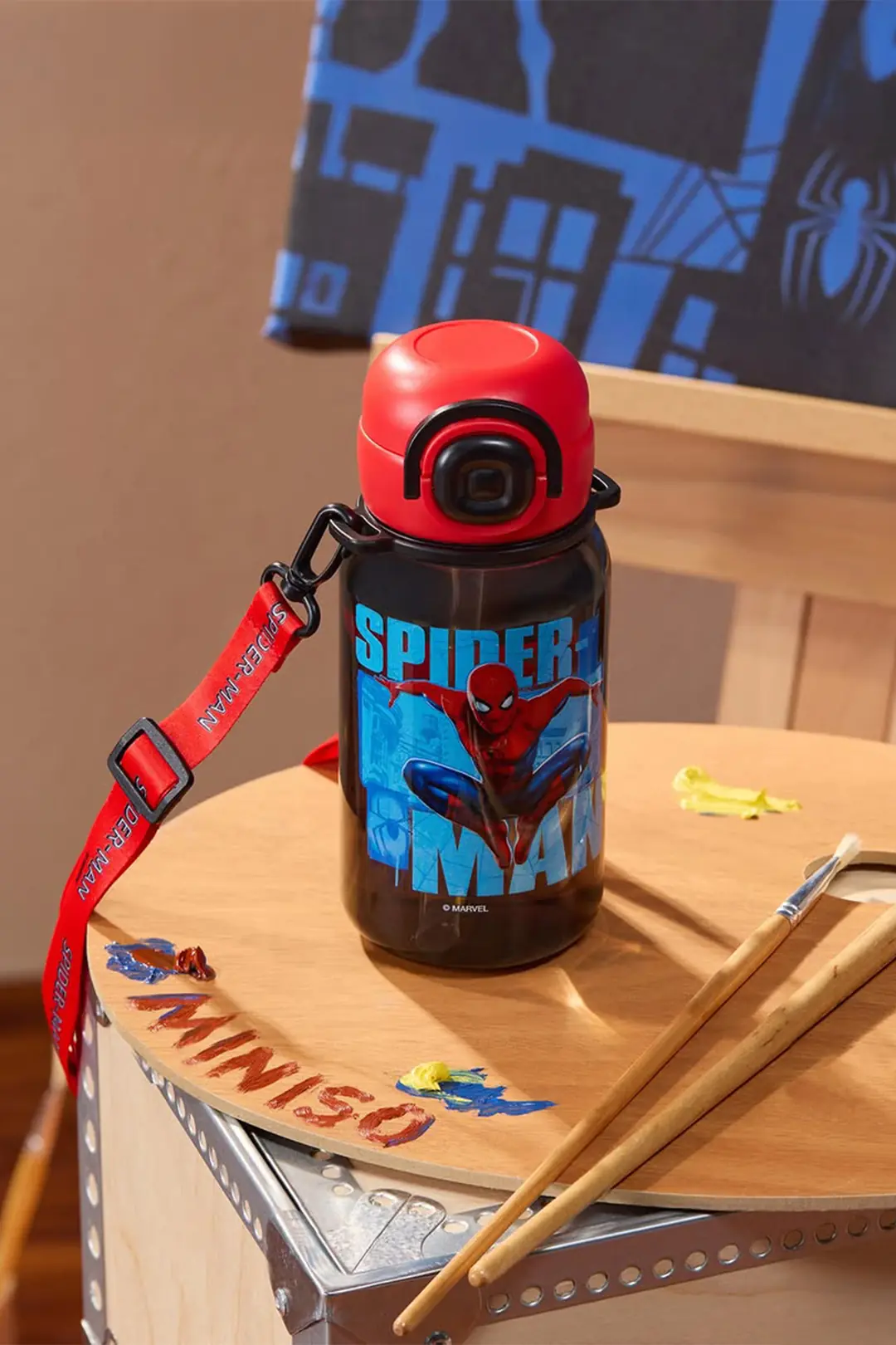 Marvel Lisanslı Spider-Man Askılı Pipetli Plastik Matara 19,2 Cm – Pratik Tasarım