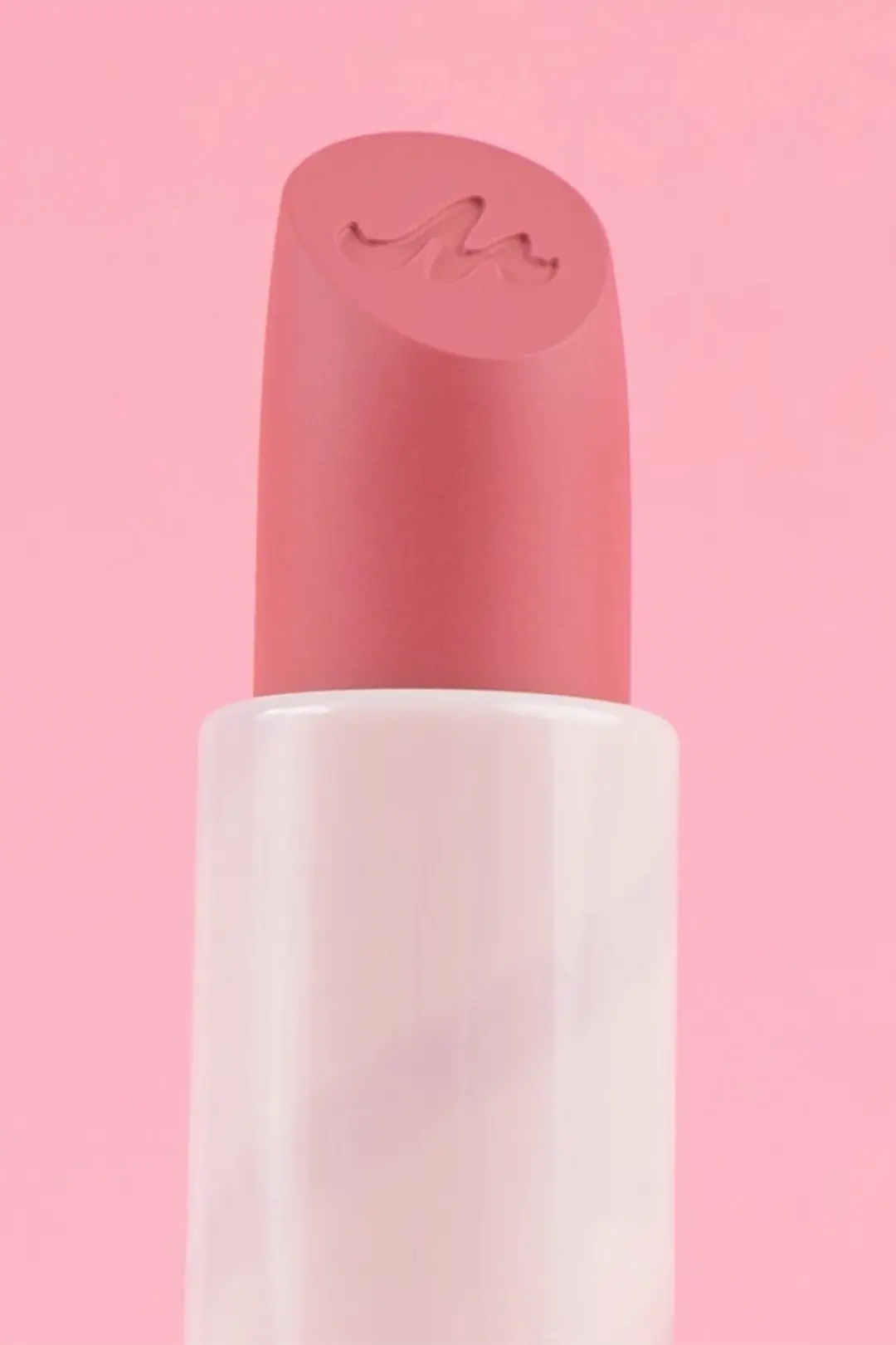 Miniso Lisanslı Minimalist Serisi Kadife Mat Ruj 06 – Pürüzsüz Bitişli ve Yumuşak Dokulu Mat Ruj