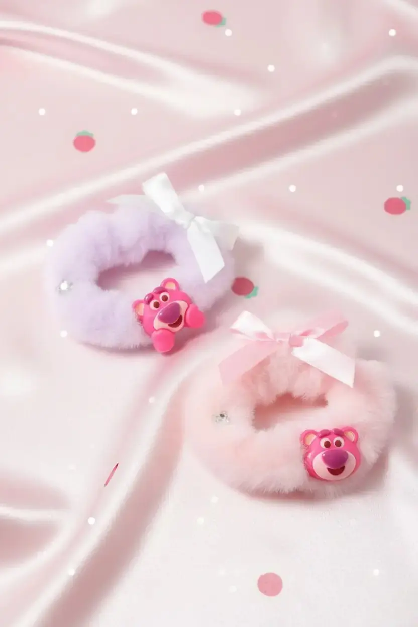 Disney Lisanslı Lotso Peluş Saç Tokası 11 Cm – Fluffy Festival Serisi Yumuşacık Tasarım