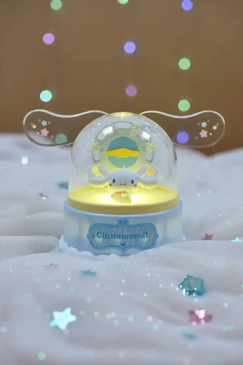 Sanrio Lisanslı Cinnamoroll Dekoratif Gece Lambası 19 CM