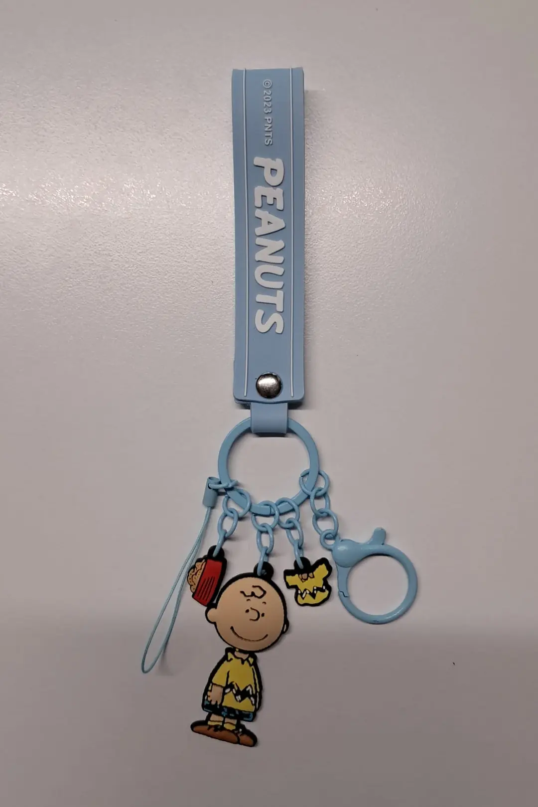 Peanuts Snoopy Colorful Life Koleksiyonu Telefon Askısı – Charlie Brown