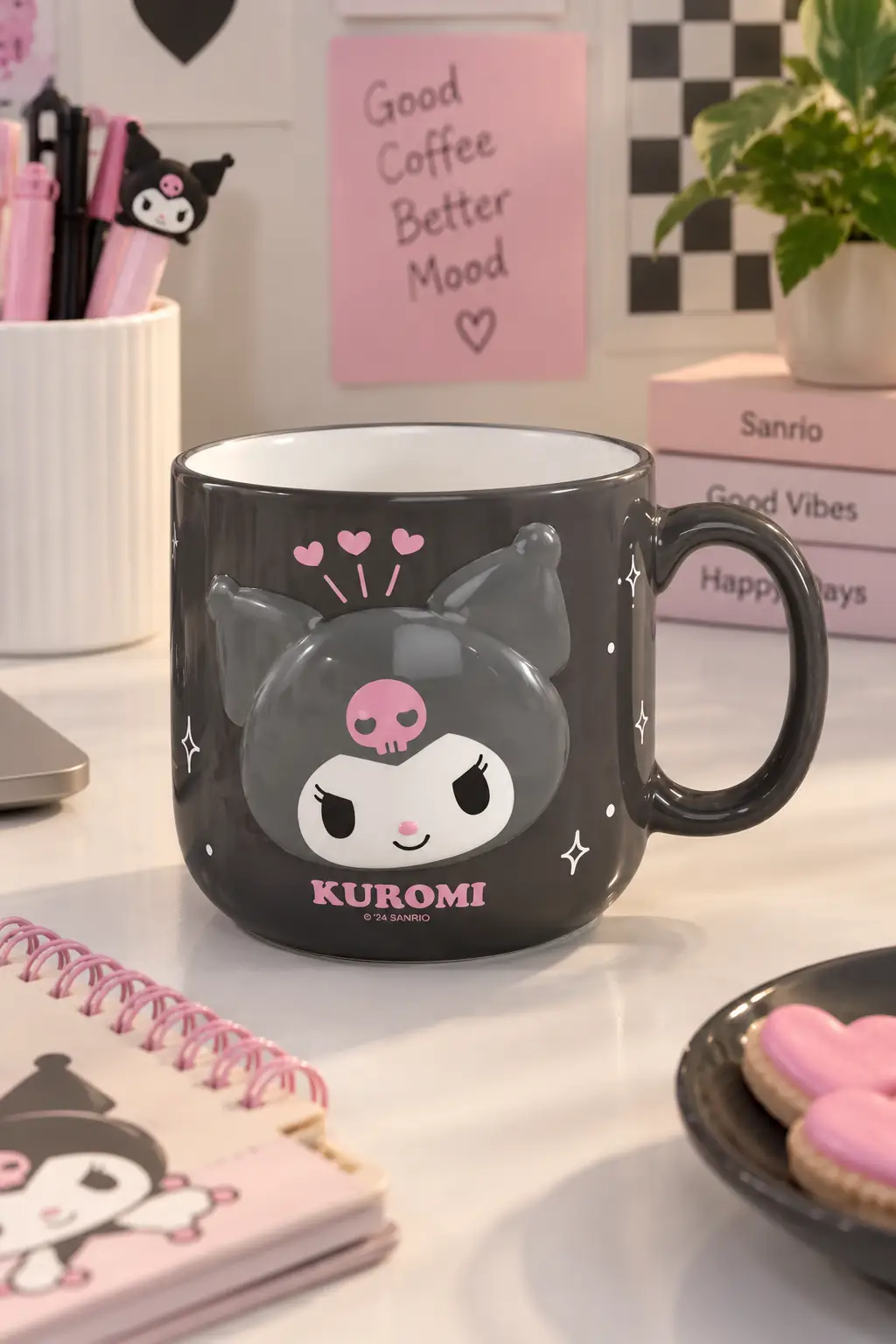 Sanrio Lisanslı Kuromi Seramik Kupa 450 mL – Kabartmalı Tasarım