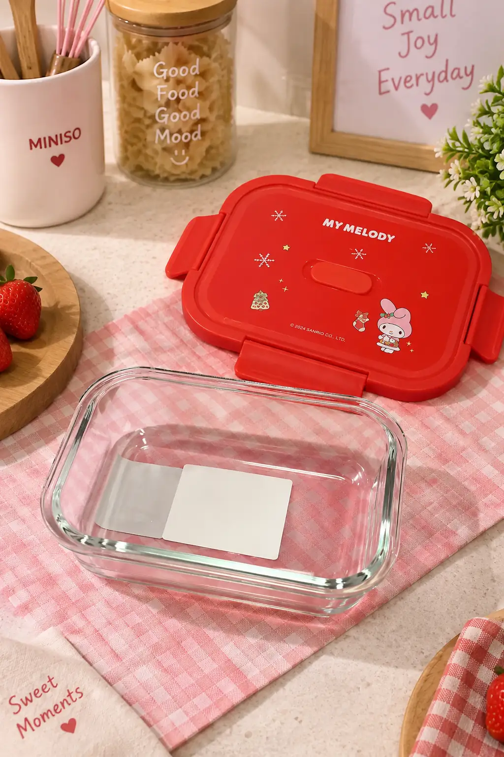 Sanrio Lisanslı Borosilikat Cam Gıda Saklama Kabı (640 ml) – My Melody Desenli Fırına Dayanıklı Kap