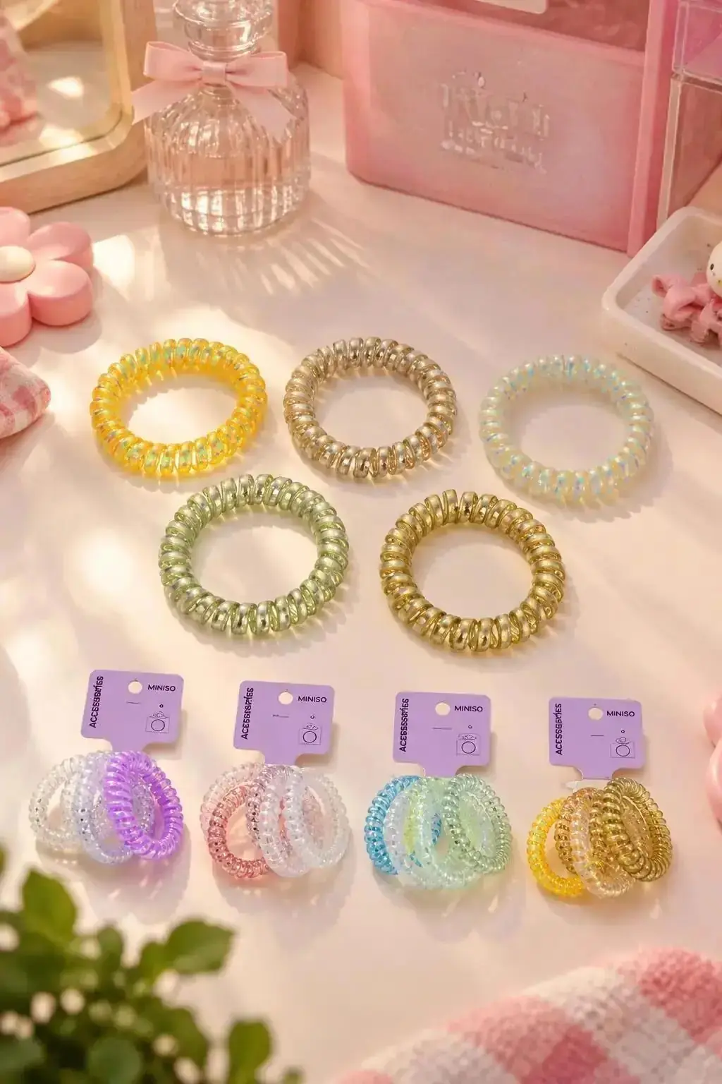 Miniso Lisanslı Renkli Spiral Saç Lastiği – 5 Adet İz Bırakmayan ve Saç Kırmayan Esnek Silikon Aksesuar Seti