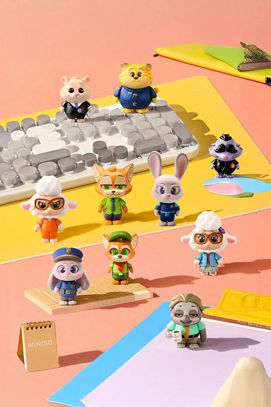 Disney Lisanslı Zootropolis Günlük Yaşam Kostümleri Blind Box – Figür 10 Cm