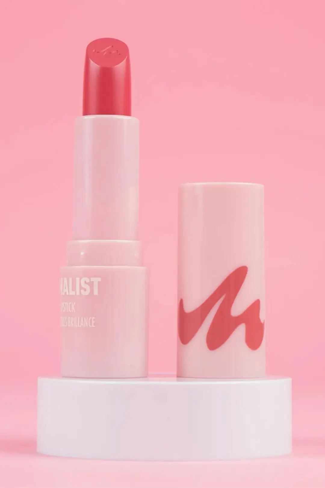 Miniso Lisanslı Minimalist Serisi Parlak Ruj No 06 - Canlı Pembe Tonu ve Nemlendirici Etkili Işıltılı Dudak Boyası