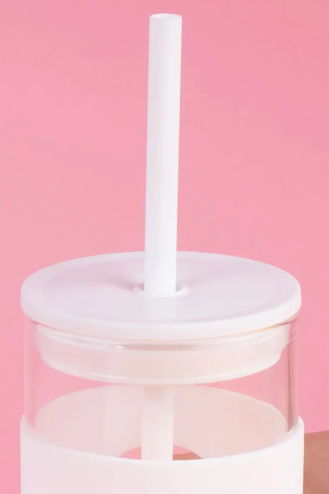 Miniso Lisanslı Silikon Kılıflı Pipetli Borosilikat Cam Şişe - Beyaz (475 ml)