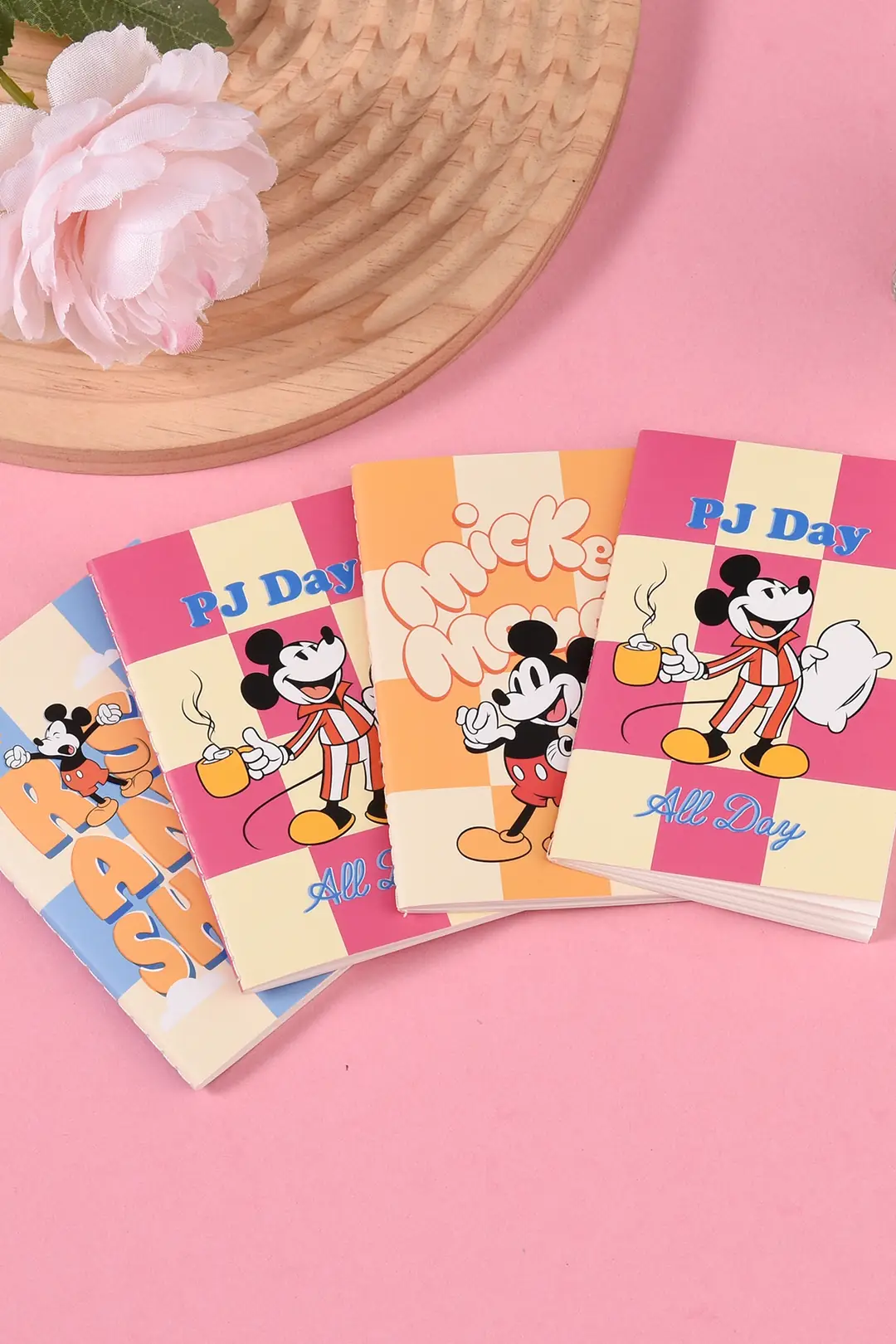 Disney Lisanslı Mickey Mouse Yemek Serisi 4'lü Set Çizgili Yumuşak Kapaklı Dikişli Not Defteri