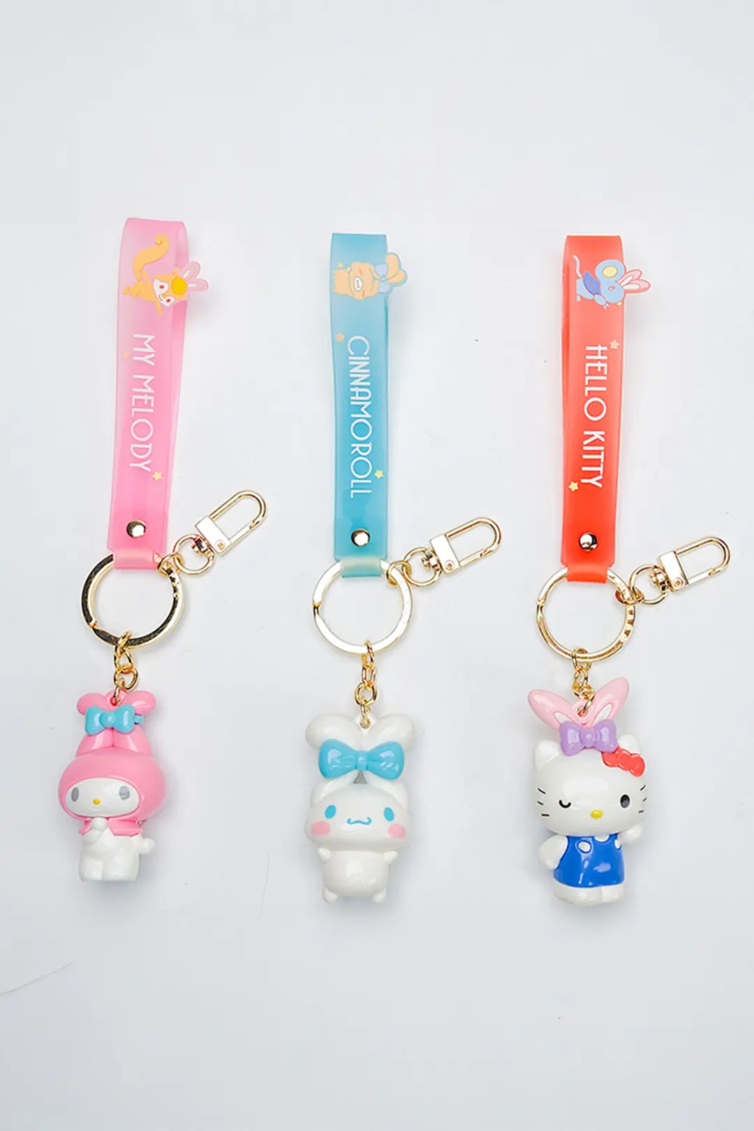 Sanrio Lisanslı Fiyonk Serisi Anahtarlık – Hello Kitty Cinnamoroll My Melody Figürlü Çanta Aksesuarı