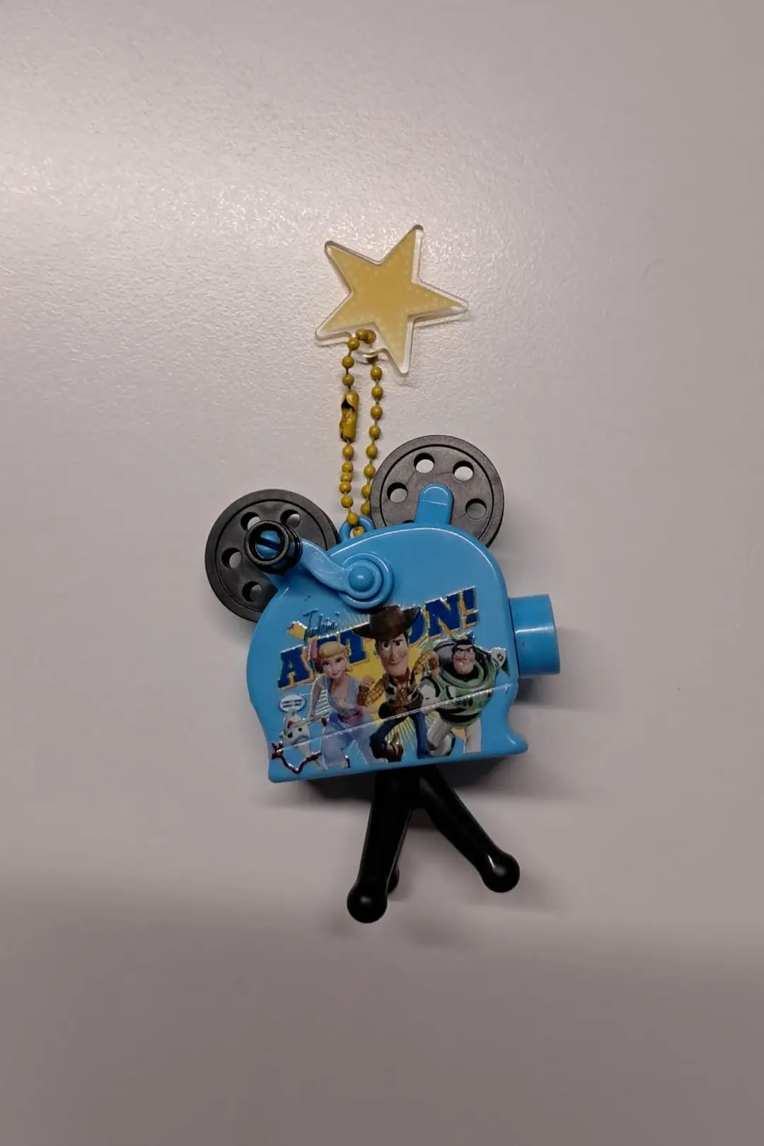 Disney Pixar Lisanslı Toy Story Projektörlü Işıklı Kolye Ucu – Mavi