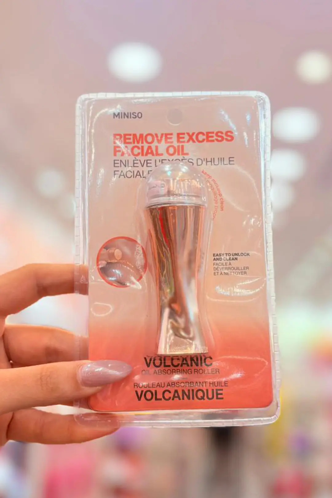 Miniso Lisanslı Volkanik Yağ Emici Yüz Masaj Aleti Altın Sarısı 8,7 Cm