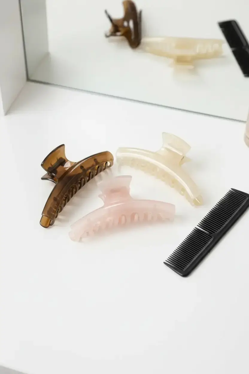 Miniso Lisanslı Basic Şeffaf Saç Tokası 14 Cm – Güçlü Tutuşlu Modern Tasarım