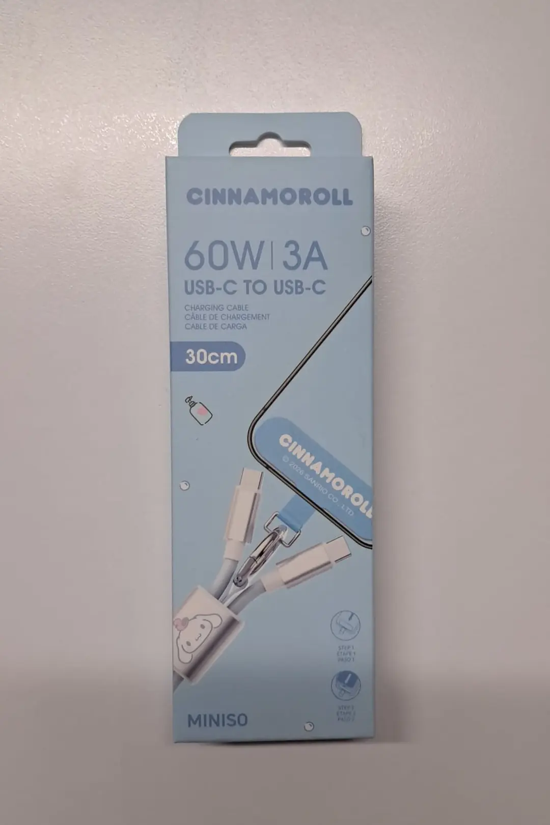 Sanrio Lisanslı Cinnamoroll Cozy Kitten Koleksiyonu 30 cm Silikon Bilek Askılı Type-C Şarj Kablosu – Figürlü Model