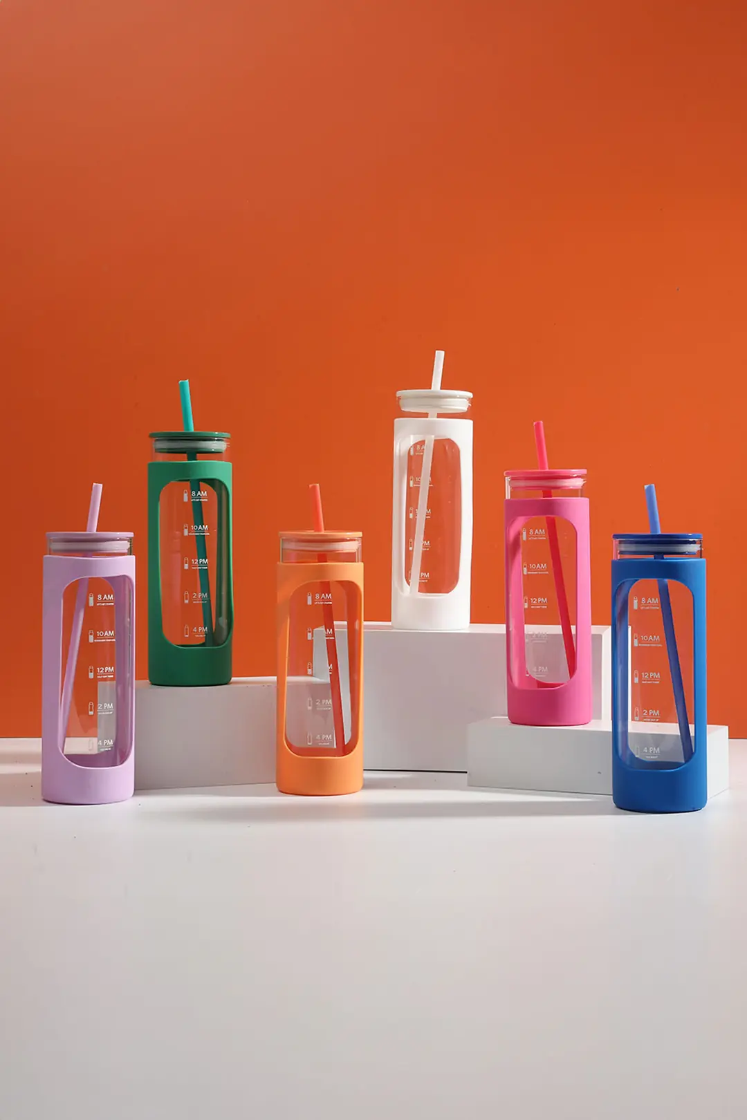 Miniso Lisanslı Silikon Kılıflı Pipetli Borosilikat Cam Şişe – Isıya Dayanıklı Çevre Dostu Matara