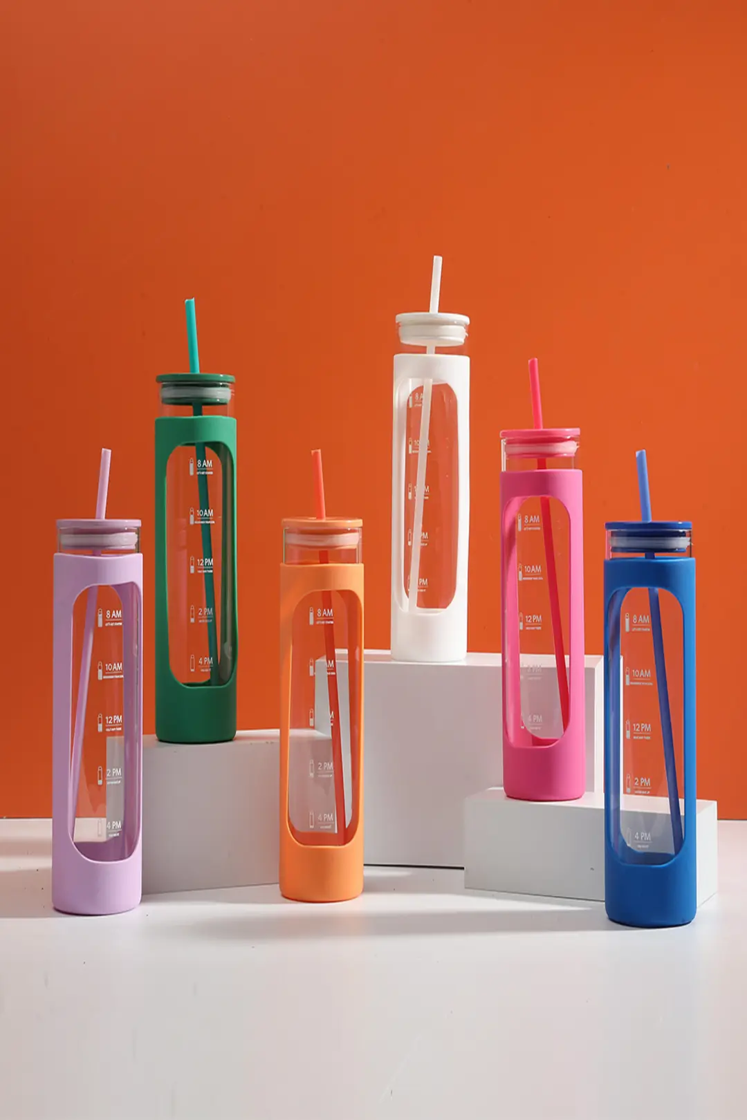 Miniso Lisanslı Silikon Kılıflı Pipetli Borosilikat Cam Şişe - Beyaz (475 ml)