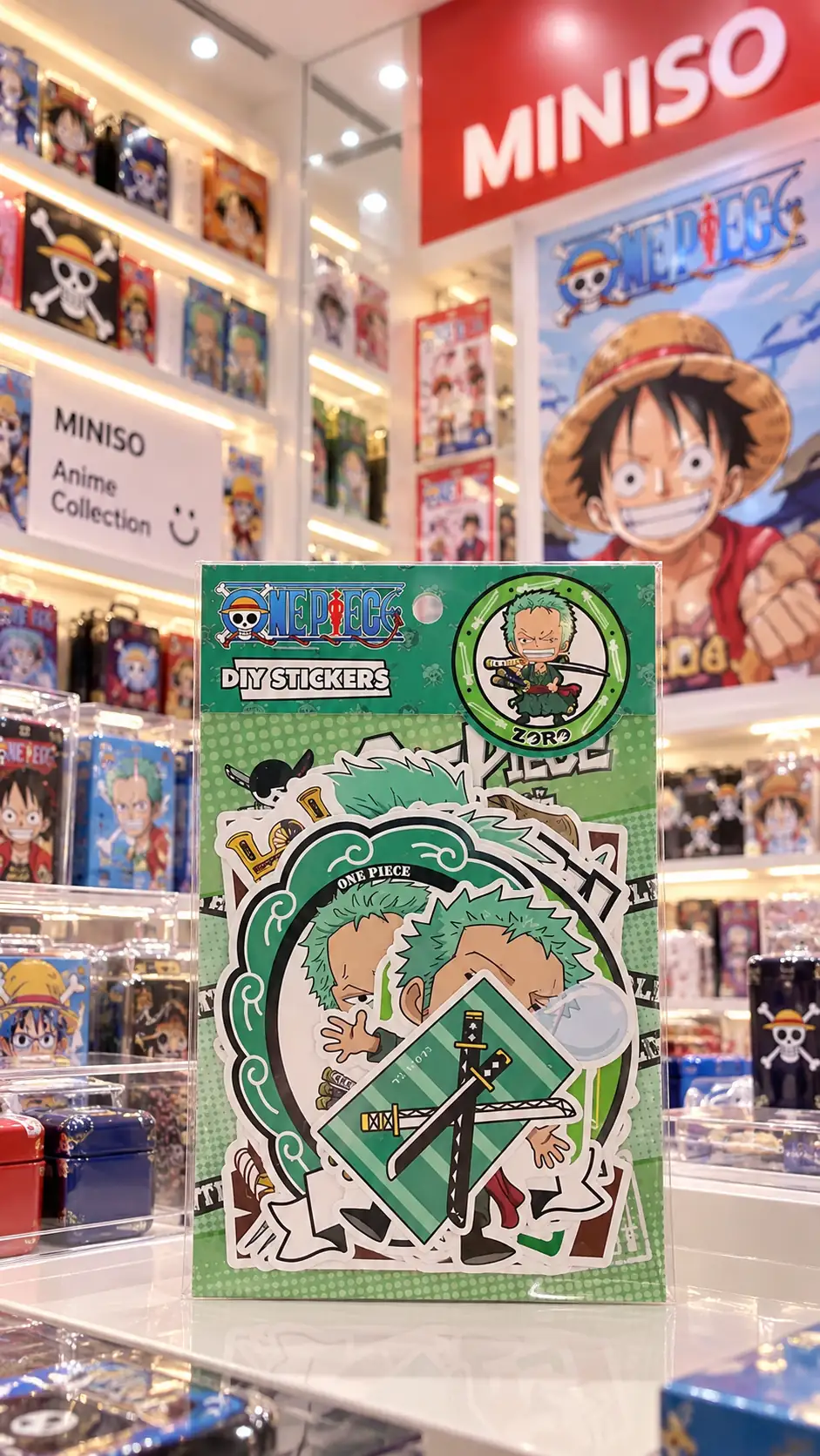 One Piece Lisanslı Zoro Dekoratif Çıkartma – Klasik Koleksiyon