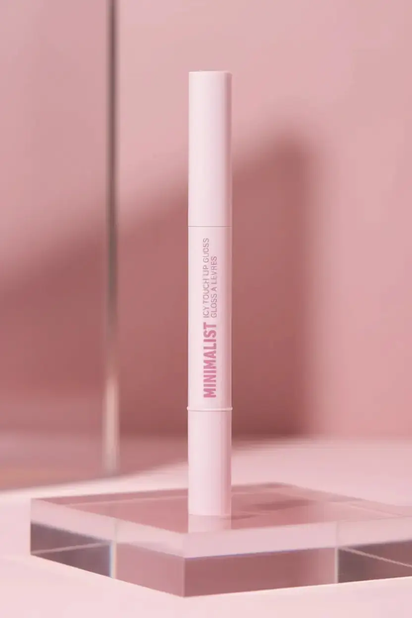 Miniso Lisanslı Minimalist Serinletici Dudak Parlatıcısı – 02 Toz Pembe