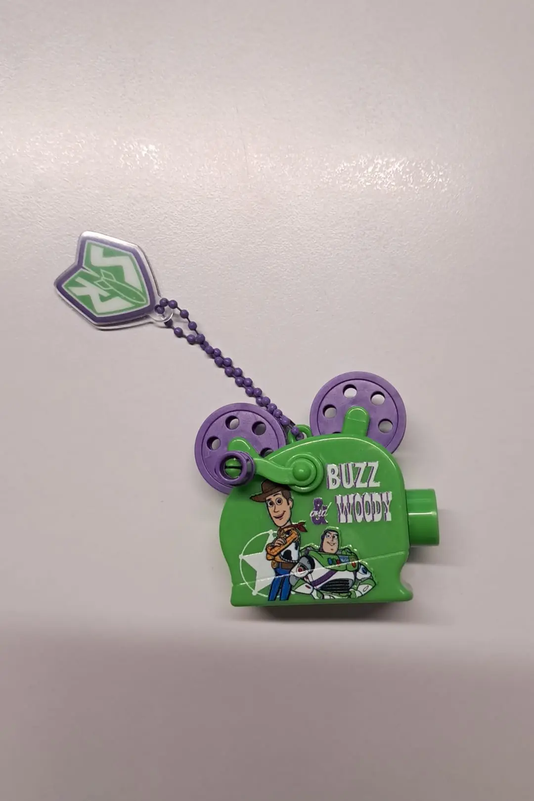 Disney Pixar Lisanslı Toy Story Projektörlü Işıklı Kolye Ucu – Yeşil