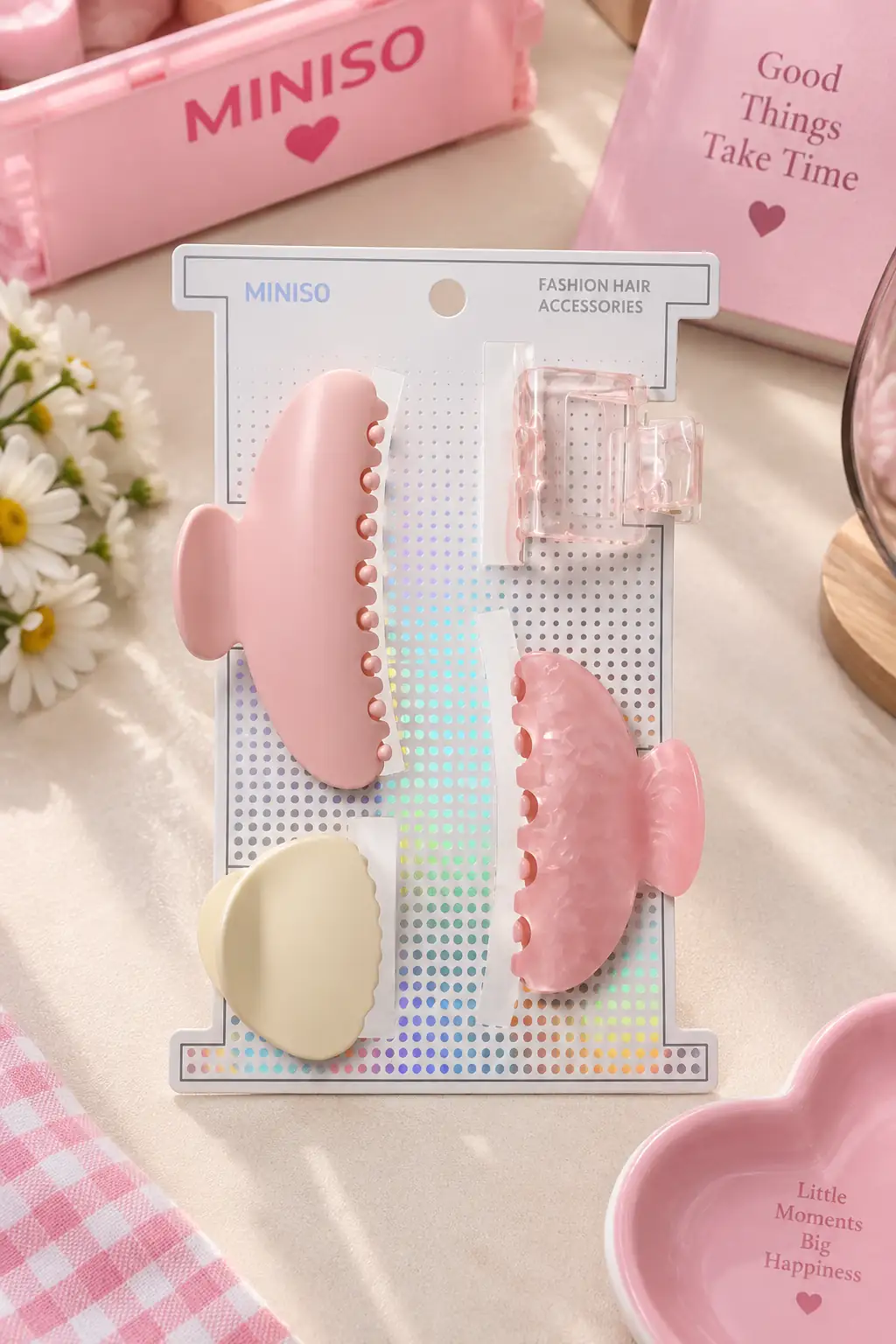 Miniso Lisanslı Soft Renkli Kıskaç Toka Seti (4 Adet) – Pastel Tonlarda Güçlü Tutuş Sağlayan Modern Saç Aksesuarı