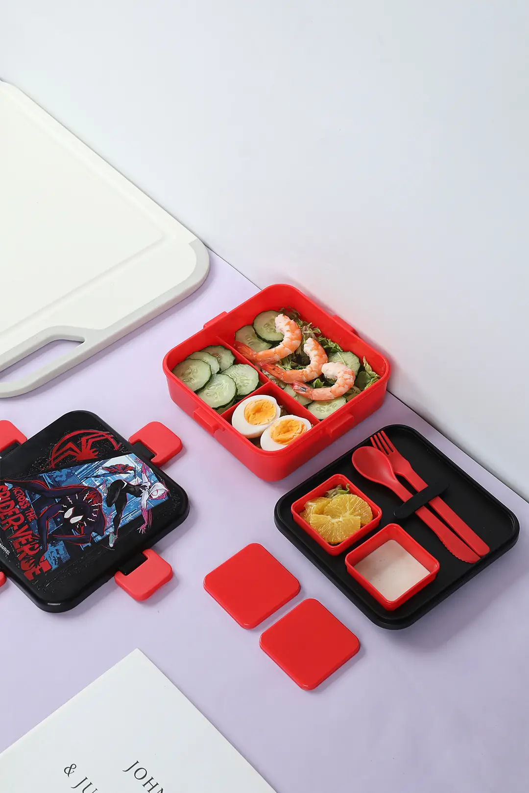 Marvel Lisanslı Spider-Man Kare Yemek Kutusu 1200 mL – Bölmeli ve Çatal Kaşıklı Tasarım