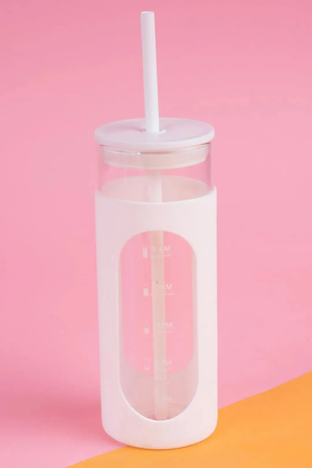 Miniso Lisanslı Silikon Kılıflı Pipetli Borosilikat Cam Şişe - Beyaz (475 ml)