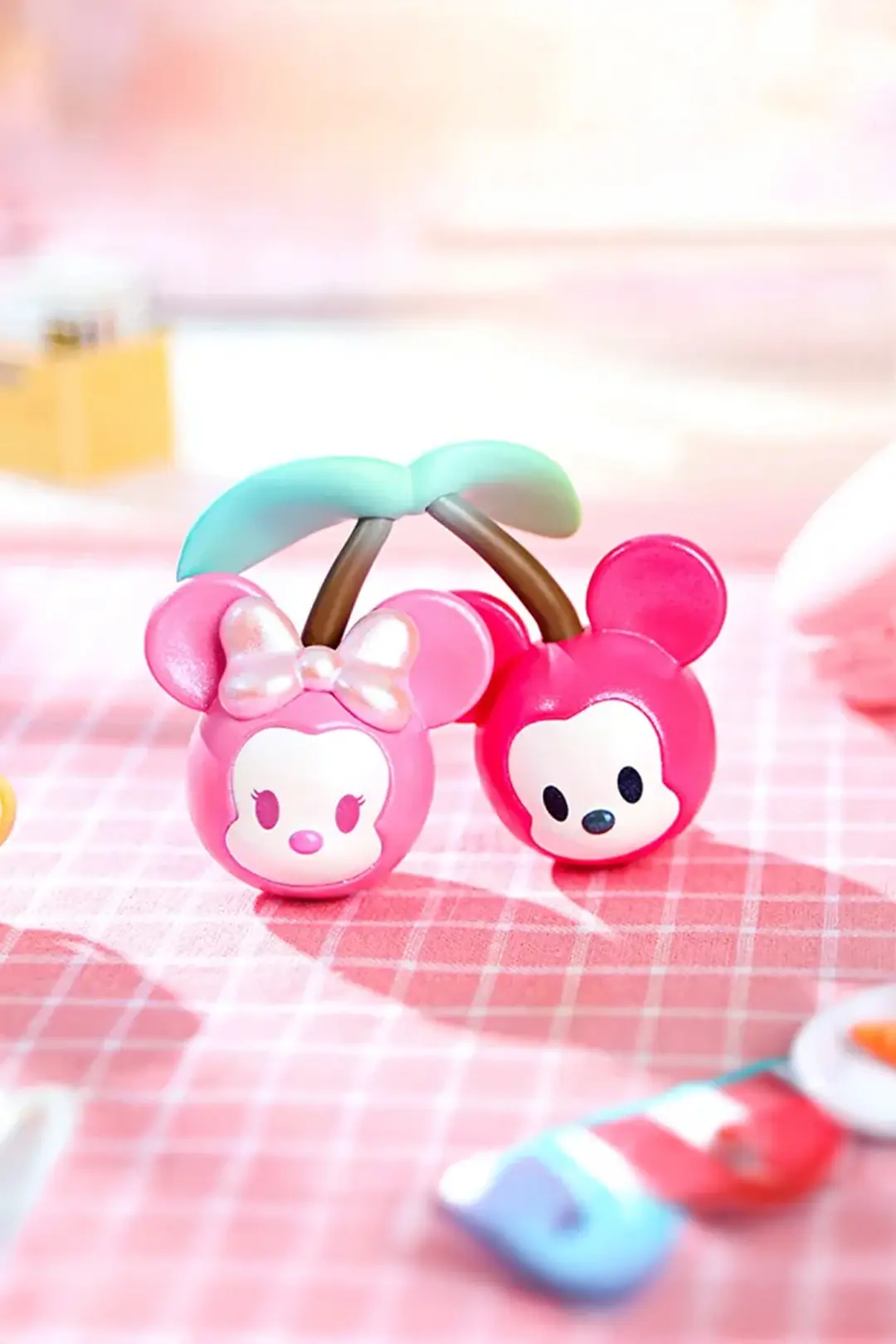 Disney Mickey Mouse Koleksiyonu Renkli Şeker Temalı Figür - Blind Box