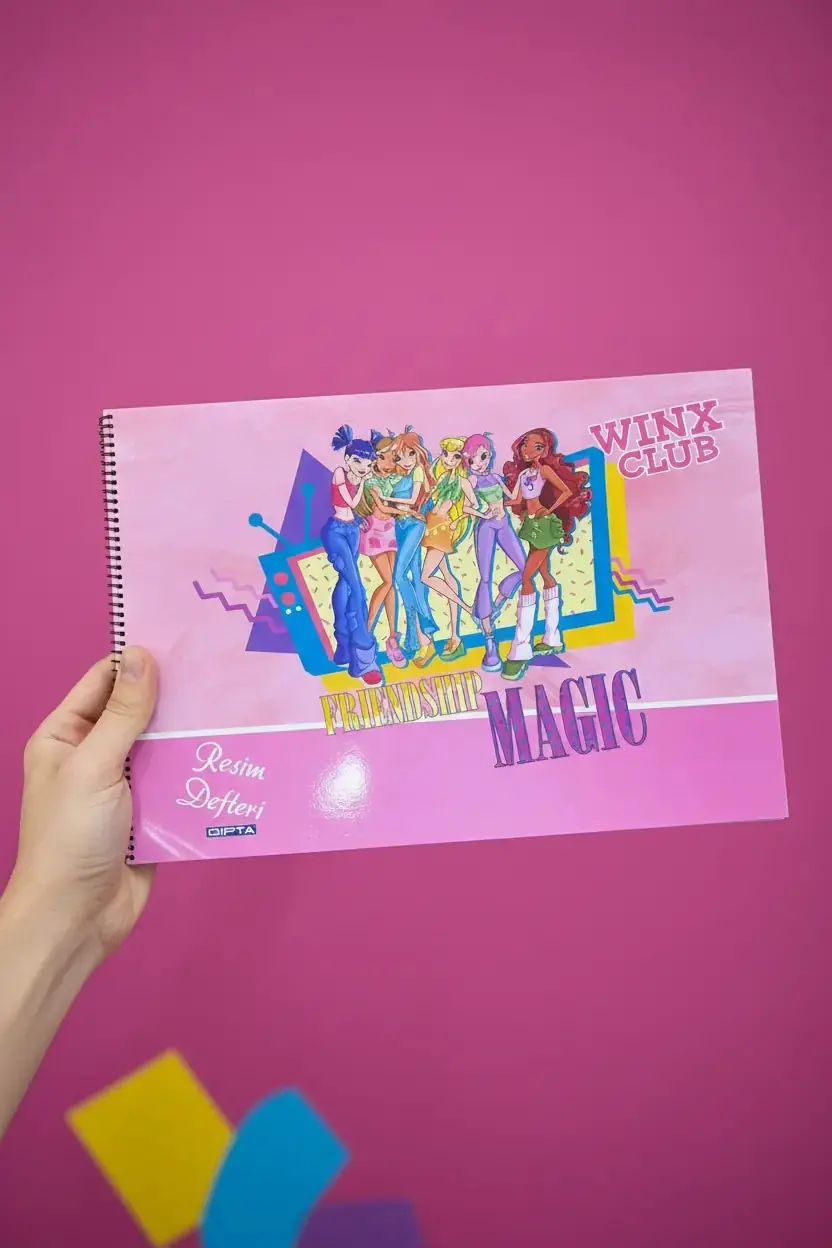Gıpta Winx Lisanslı Resim Defteri – Büyülü Tasarım Spiralli Çizim Ve Boyama Defteri 35 CM