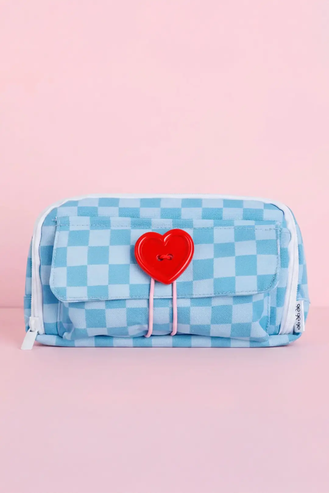 Miniso Lisanslı Büyük Düğme Serisi Kalp Düğmeli Kumaş Kalem Kutusu 21 Cm – Geniş Hacimli